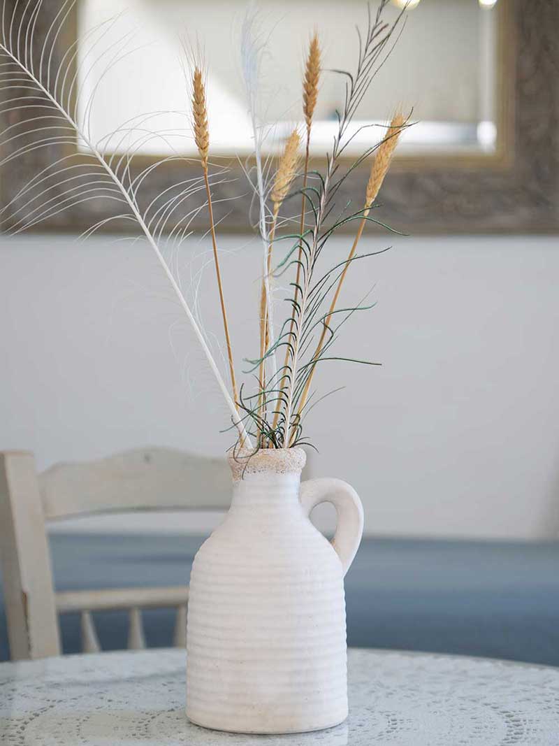 Διακοσμητικές λεπτομέρειες στο εσωτερικό του διαμερίσματος