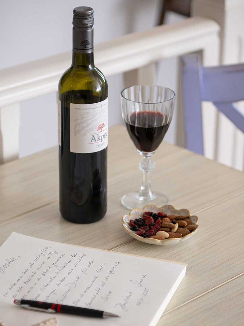 Βιβλίο εντυπώσεων στο Moscha Geronti apartments